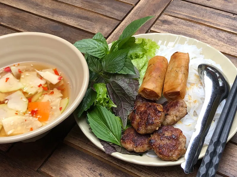 BÚN CHẢ VIỆT NAM