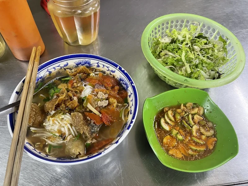 Bún sung Chợ Diên Hồng