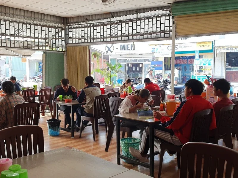 Quán Phở Hải Huệ