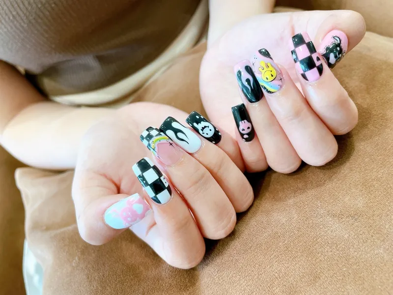 Hari Nail Studio - Tiệm Nail Gội Đầu Dưỡng Sinh