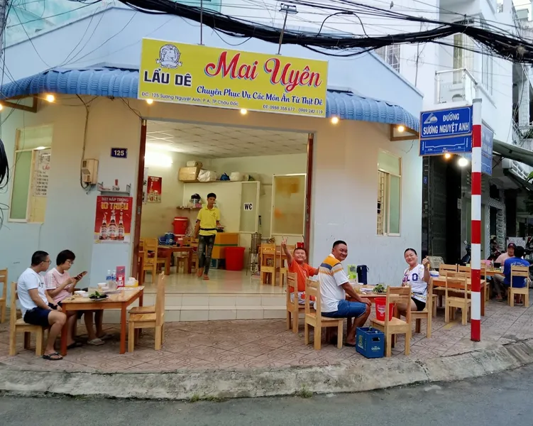 Quán lẩu dê Mai Uyên