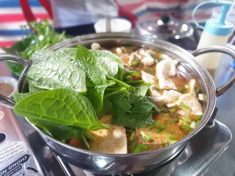 Lẩu Bò Năm Cảnh 1