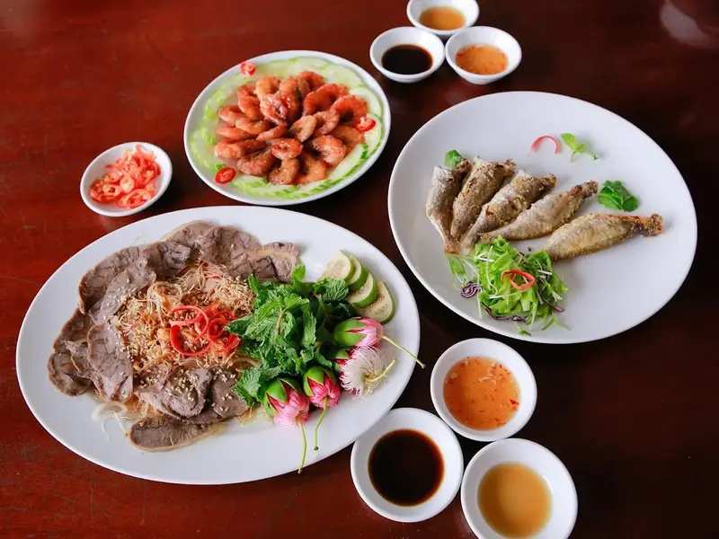 Nhà hàng nổi TTC Bến Tre