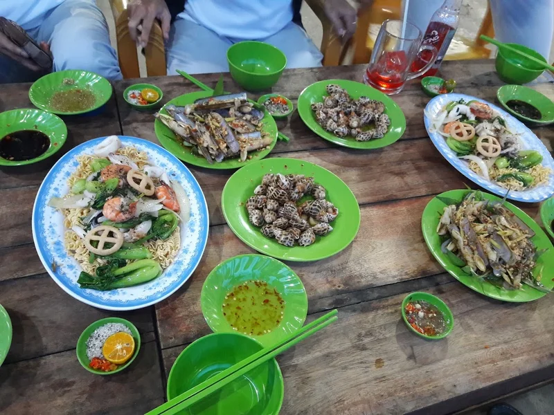 Quán Ốc 6 Lượm