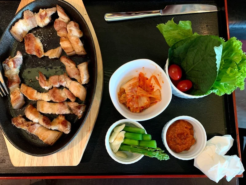 Thịt Bò Nướng & Lẩu Hàn Quốc - Korean Restaurant