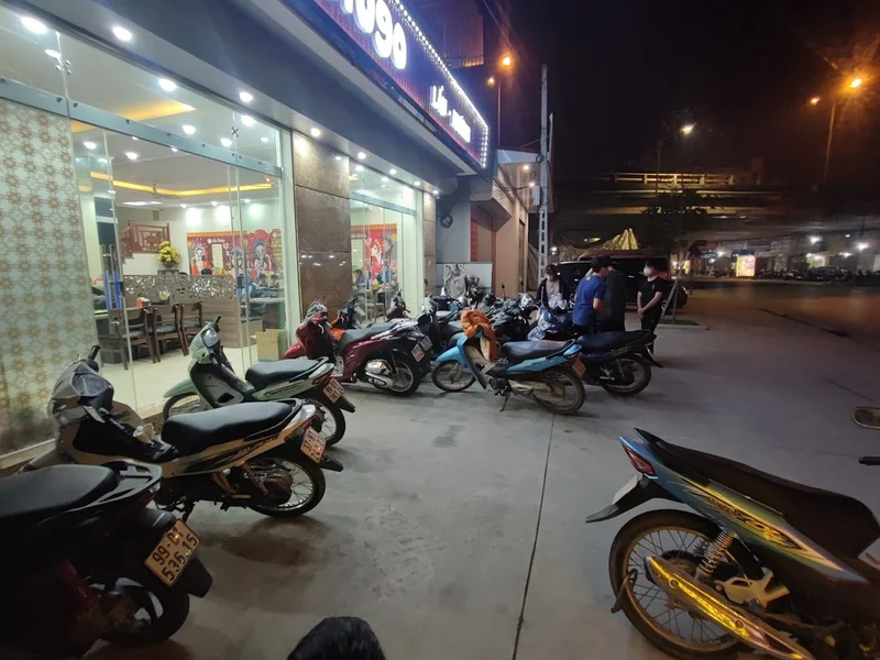 Hugo Yên Phong - Lẩu nướng 259K