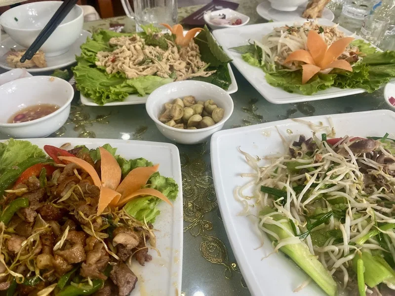 Nhà hàng Đức Mạnh