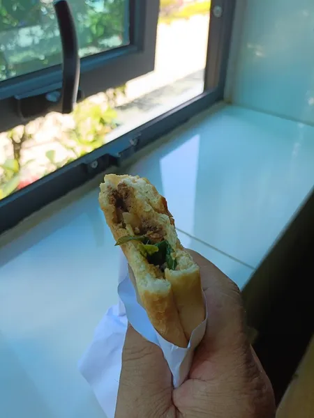 Bánh mì rim Hoa Đêm