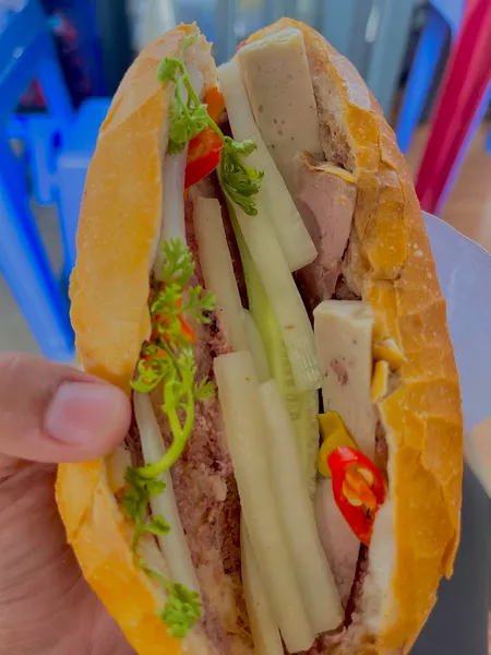 Bánh mì DUY ( bánh mì , bánh mì Chảo, nước uống)