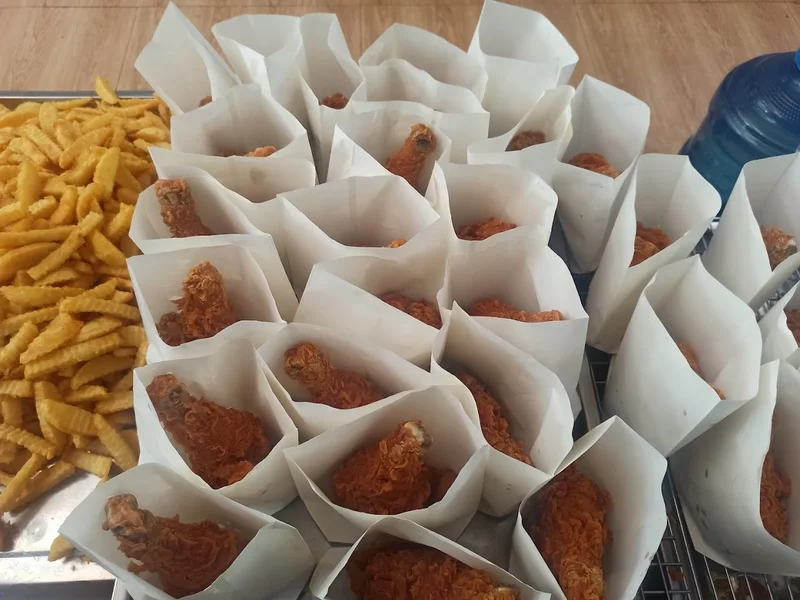 Tiệm Gà Rán Martin