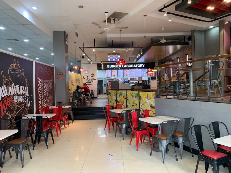 Lotteria Long Khánh Hoàng Đức