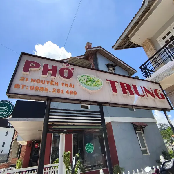 Quán Phở Trung