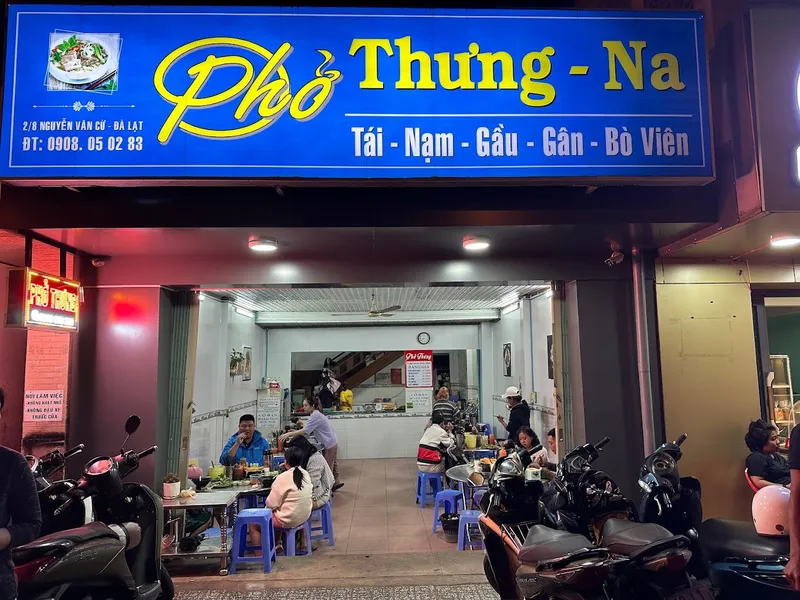 Quán Phở Thưng -Na