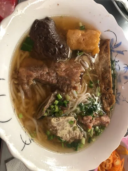 bún riêu rạp hát