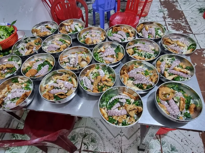 Bún Tứ