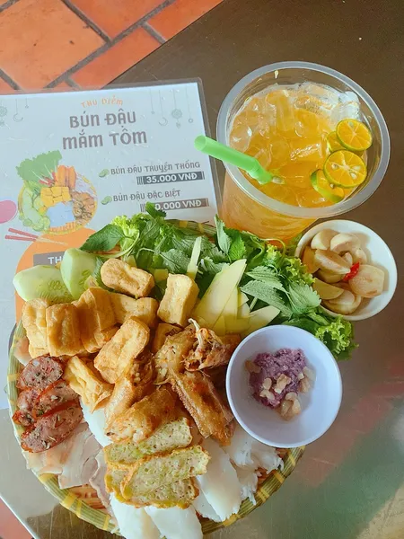 BÚN ĐẬU MẮM TÔM