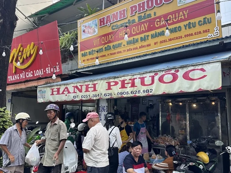 Vịt quay Hạnh Phước