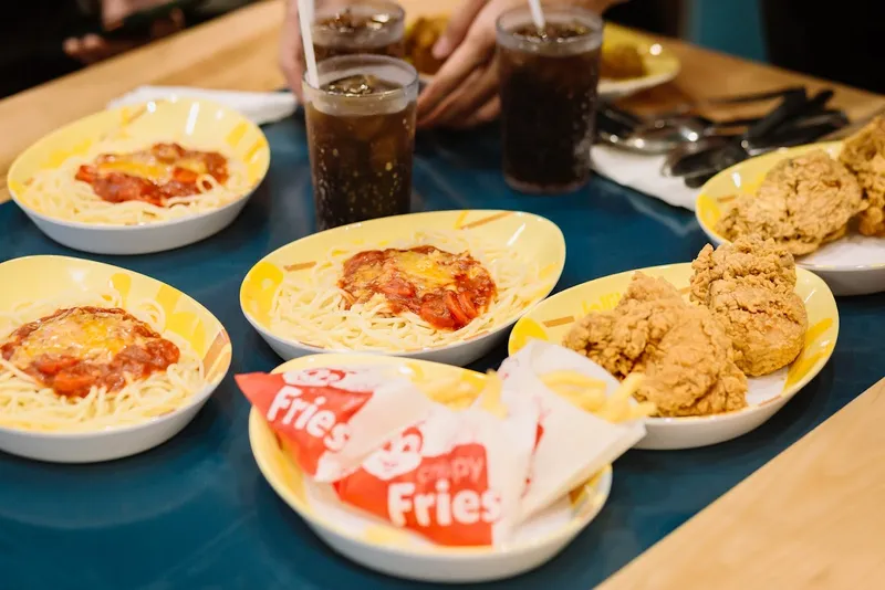 Jollibee Kiến An