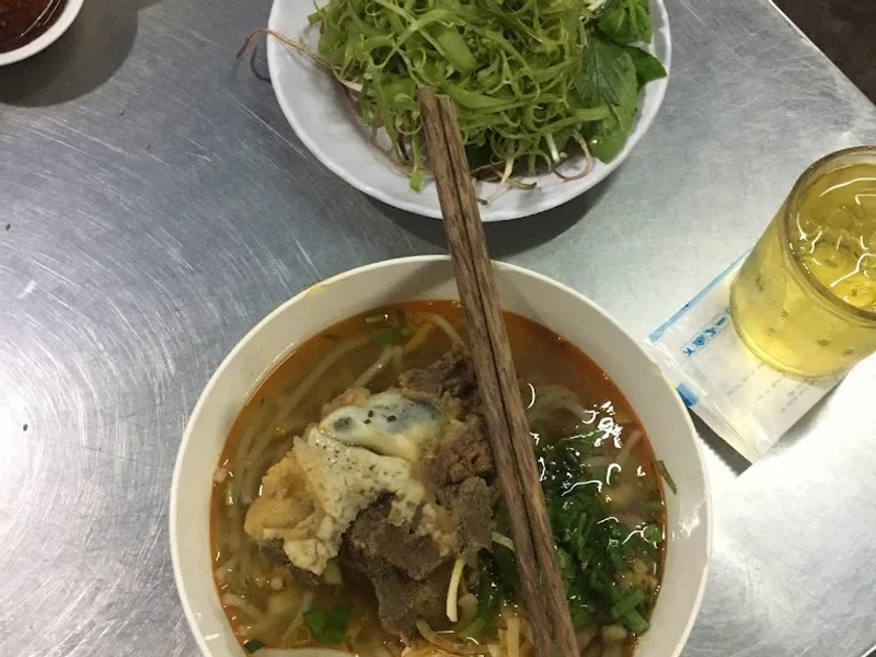 Bún Bo Huế - Mì Quảng TƯ HẢI