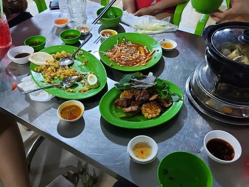 Quán nhậu Ba Cô Tiên