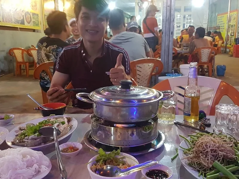 Quán ăn gia đình 128