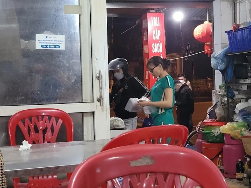 Quán ăn đêm Định Hương