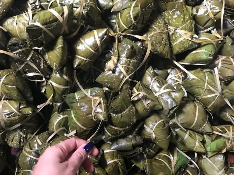 Đồ ăn vặt Huyền Trang