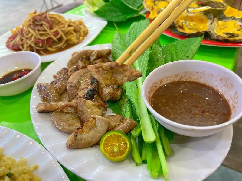 Quán Lào - Việt Food (ăn vặt tại Huế)