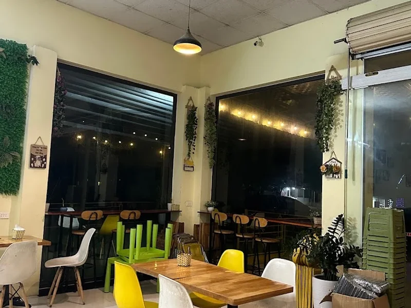 Ăn vặt Tuấn Tú