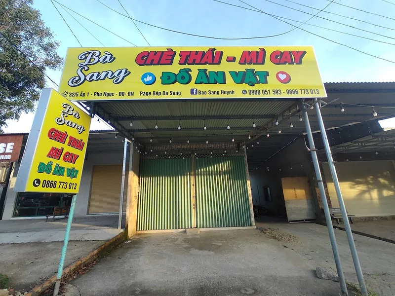 Chè Thái - Mỳ Cay Bà Sang