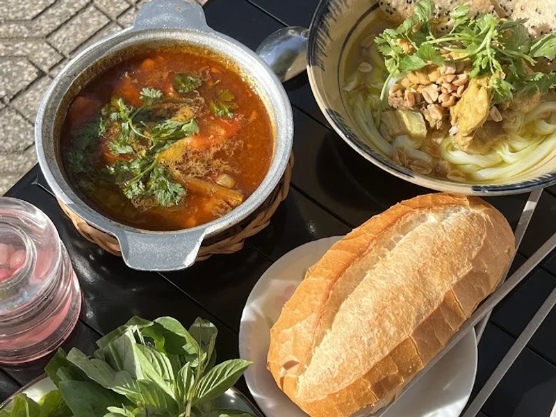 Ăn sáng - Quán nhà Linh