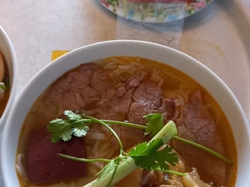 Quán Bún & mì Quảng Cô Lang