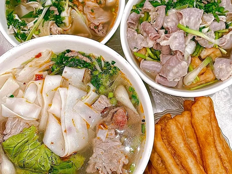 Ăn Sáng - Phở Bò - Phở Gà - Sốt Vang