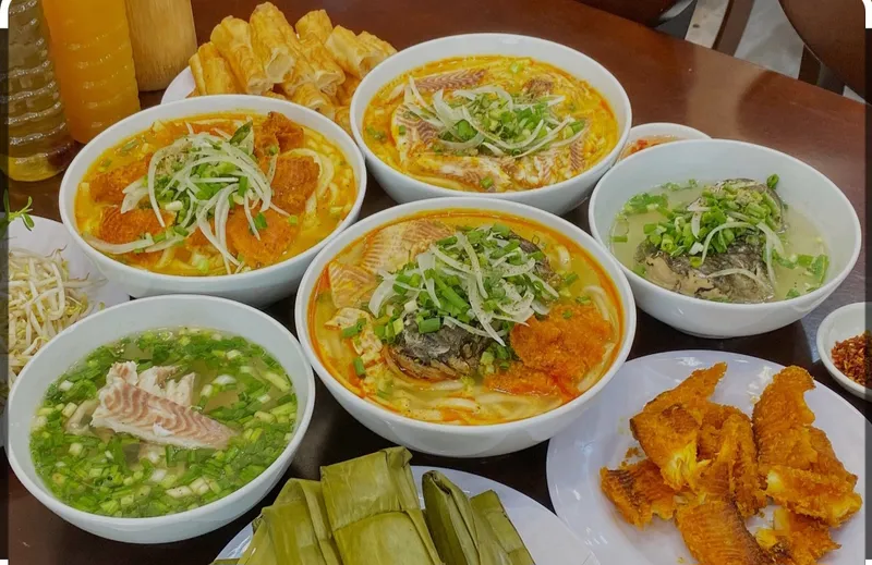 BÁNH CANH CÁ LÓC VŨ GIA HẠ LONG