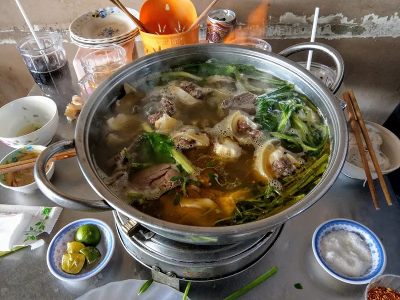 Tiệm Lẩu Bò Ông Đốc