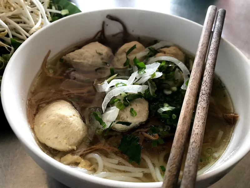 Bún Ty