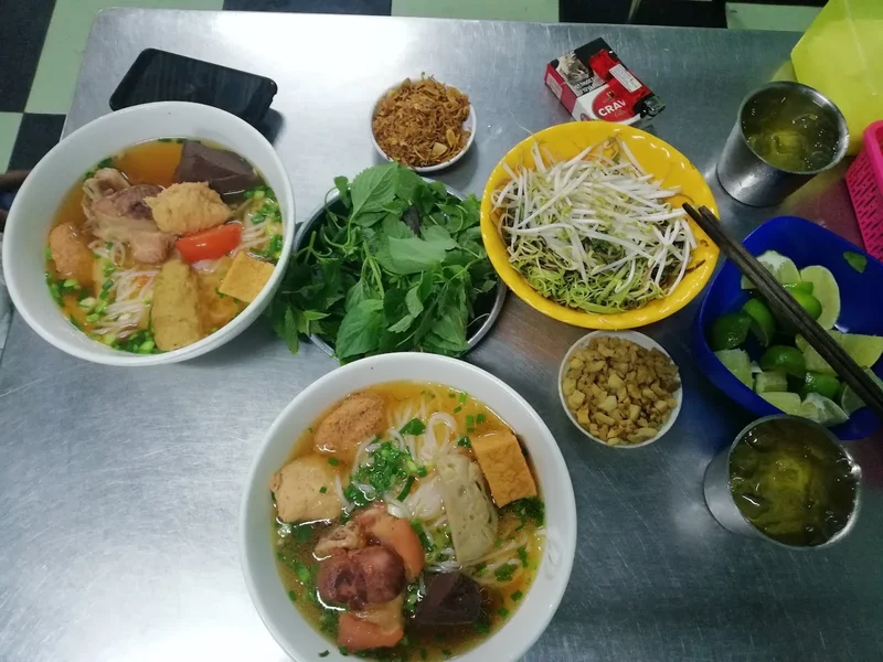 Bún Riêu Bé