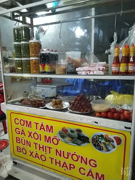 Quán ăn Thành Long cơm tấm bún phở hủ tiếu