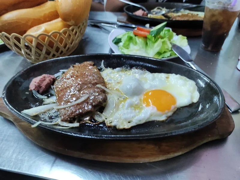 Bò Né Cô Út Dĩ An