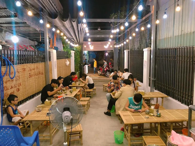 Quán ăn Hai Tô - Bánh Canh Hẹ