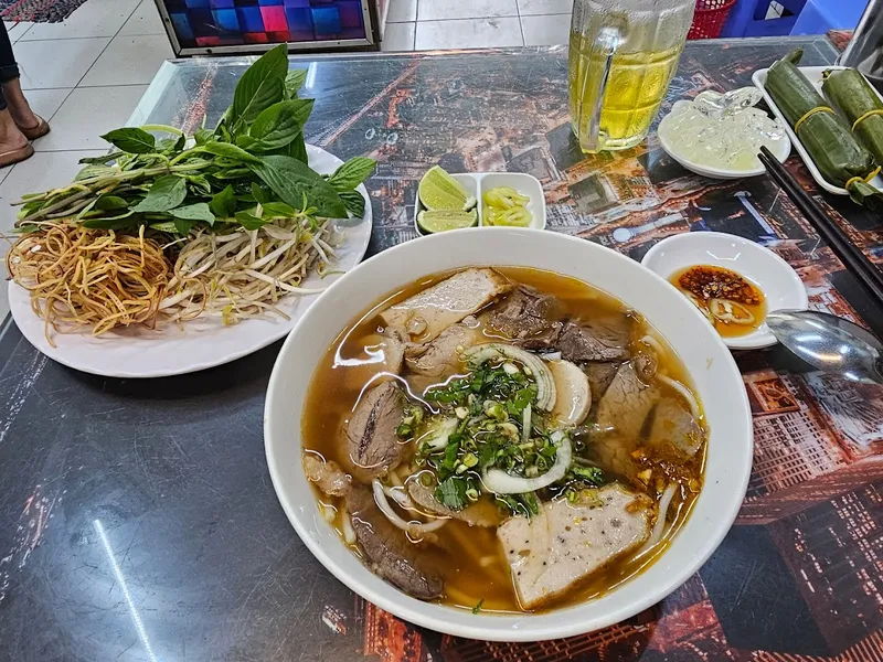 Bún bò Huế Vĩ Dạ