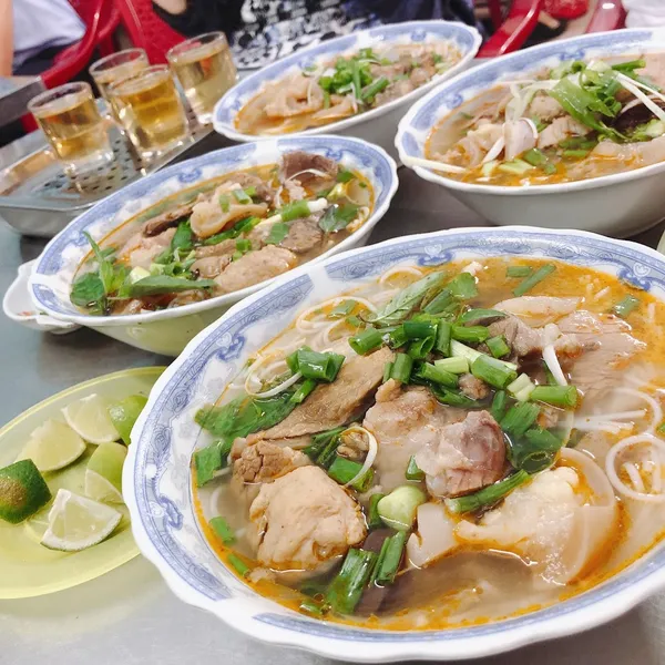 Bún Bò Huế Bà Thương