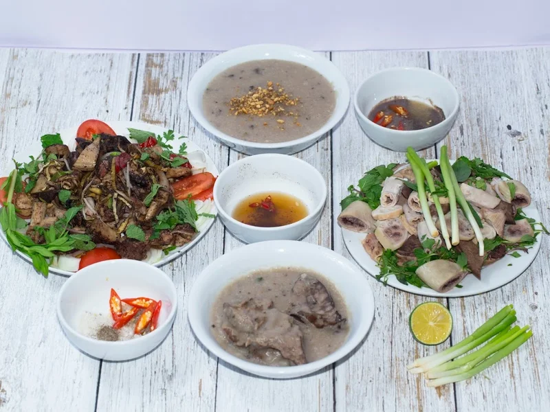Ông Sơn Quán