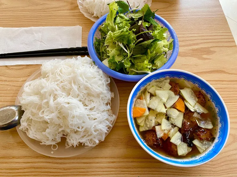 Bún Chả Hoa - Ngọc Lâm