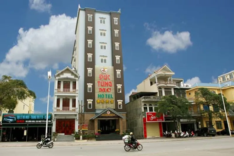 Đức Tùng Hotel