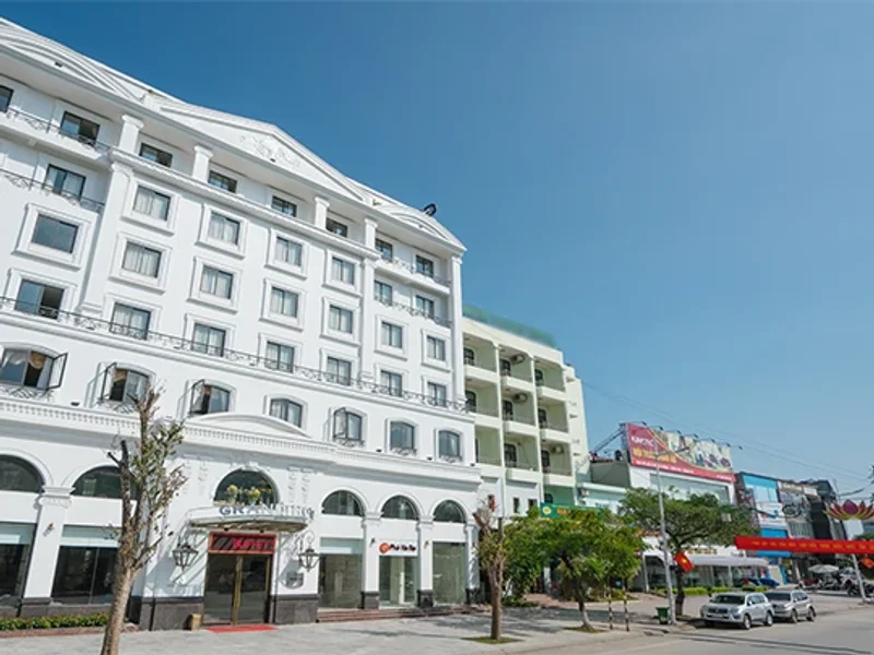 Grand Mong Cai Hotel