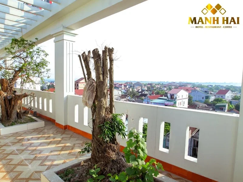 Khách sạn Nhà hàng Mạnh Hải