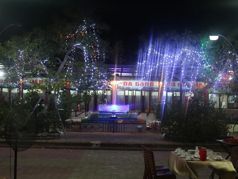 Nhà hàng Hải sản Bến Xưa