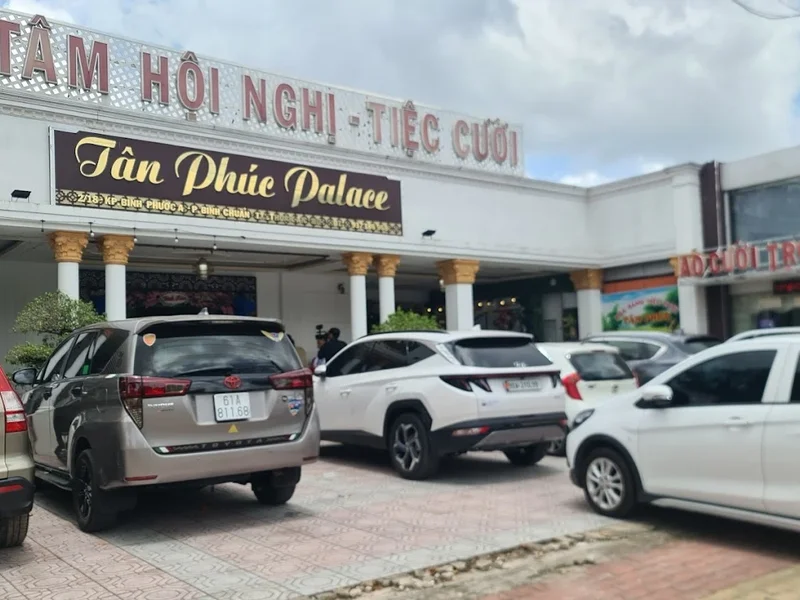 Nhà Hàng Tiệc Cưới Tân Phúc