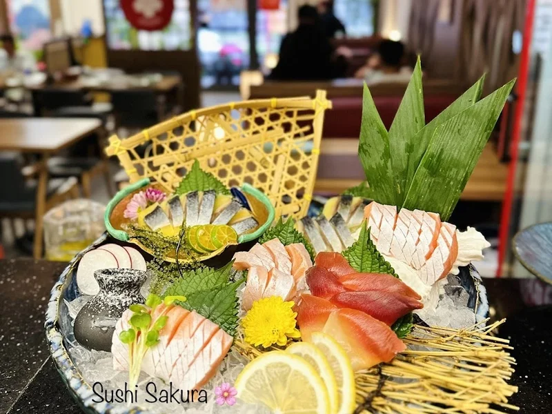 Sushi Sakura Vincom Shophouse